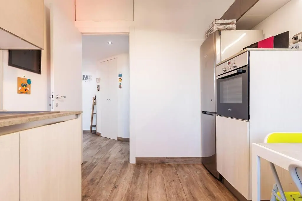 Appartamento Il Bilocale In Caterina Da Forli Milano 0*,  Italia